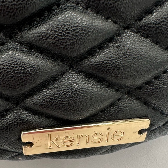 Kensie Black Quilted Fanny Pack w/ Leopard Strap – EUC ♥️ - Picture 14 of 17